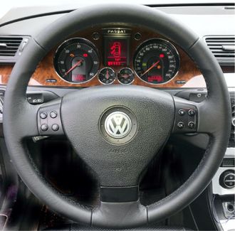 Кожаная накладка на руль Volkswagen Golf V (2003-2009), Golf Plus I (2005-2009), Passat B6 (2005-2010), Jetta V (2005-2008), Tiguan I (2007-2010), Polo IV Рест. (2006-2009), Touran I Рест. (2006-2010), Caddy III (2006-2010), Eos I (2006-2009), черная