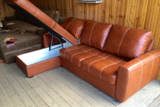 !!!!НОВЫЙ!!!! Угловой кожаный ВЫКАТНОЙ диван - кровать из Финляндии. 230х160 см.
