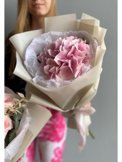 Букет из гортензии, розовая гортензия, букет на 1 сентября, мини-букеты, цветы дочери