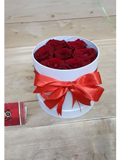 Шляпная коробка 7-9 роз