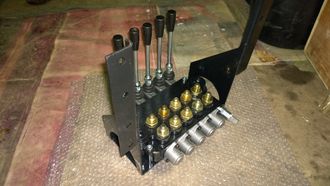 ГИДРОРАСПРЕДЕЛИТЕЛЬ У 330-2 ГИДРОРАСПРЕДЕЛИТЕЛЬ У 330-2