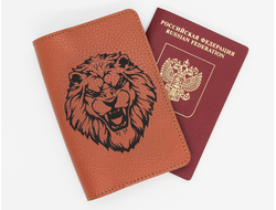 Обложка на паспорт с гравировкой "Лев"