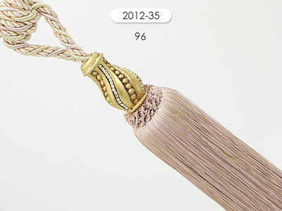 Арт. 2012-35, длина 77-84 см.