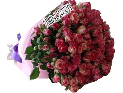 Большой букет из кустовой мраморной розы (21 ветка)