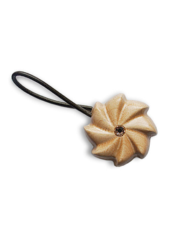 "Муза", подхват на магните из дерева