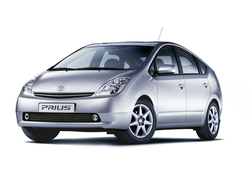 Автомобильные чехлы  Toyota Prius II с 2003-2009 г.в.