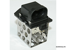 Резистор вентилятора охлаждения Renault Logan, Sandero c 2008г +A/C BOSCH аналог 8200612908
