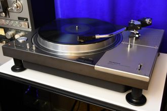 Проигрыватель винила Technics SL-1100