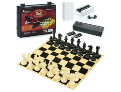 Игра 3 в 1 (шашки, домино, шахматы обиходные с шахматной доской из пвх в пластиковой шкатулке)