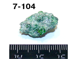 Хромдиопсид натуральный (необработанный) №7-104: 2,5г - 19*13*9мм