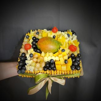 Торт-букет "Сырный с манго"