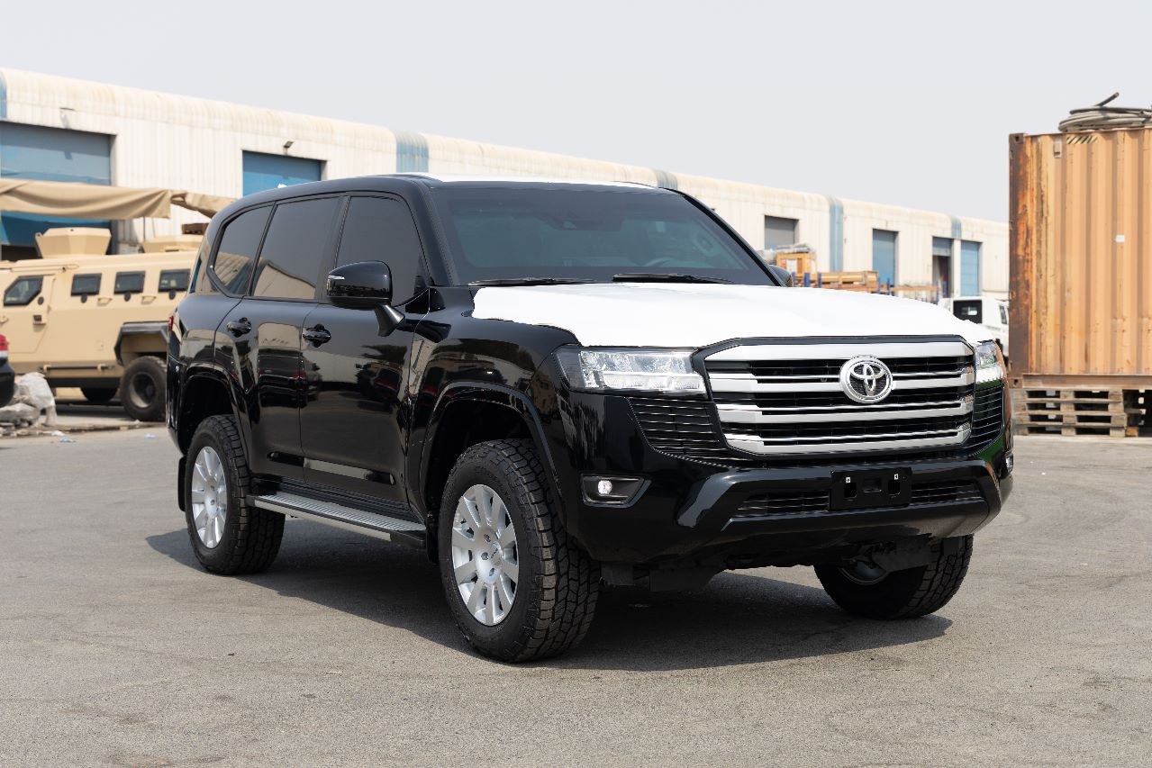 ДЛЯ ПРОДАЖИ: cпецавтомобили скрытого бронирования  марки Toyota Land Cruiser 300 3.5л и 3.3л V6 Турбо GX.R/VX+/VX.R, 202202023 г.в.