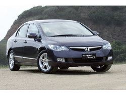 Honda Civic 8 4d