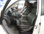 Установка передних комфортных сидений BMW в Toyota Land Cruiser 200