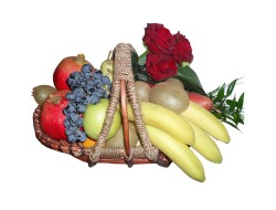 Фрукты и цветы в корзине