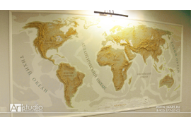 Рельефная карта мира.