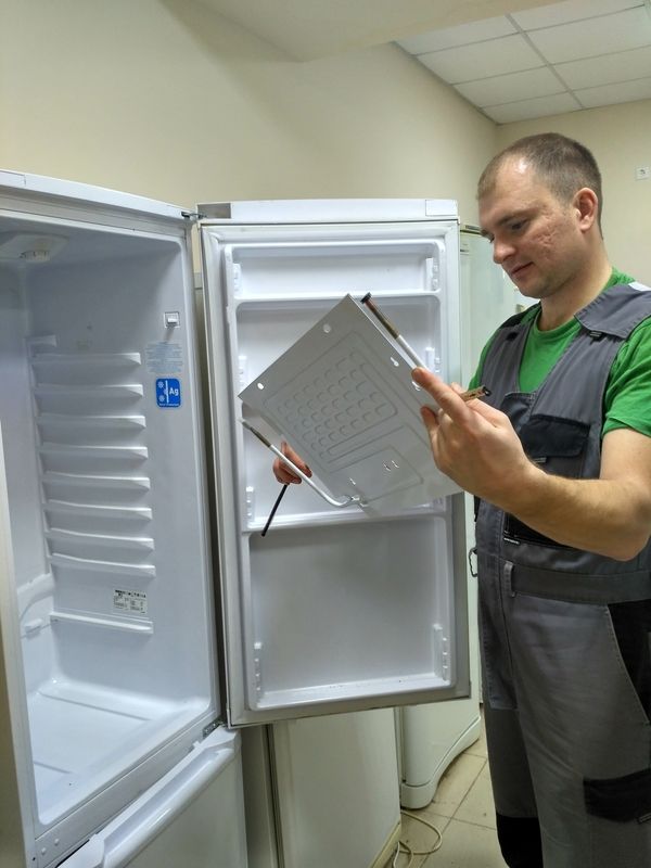 Мастер по ремонту холодильников в Ростове-на-Дону