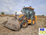 T275629 Стекло лобовое John Deere 325J