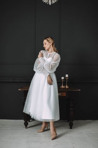 Белое платье длины миди с рукавами "Aura" прокат Уфа