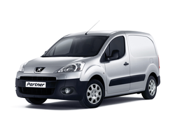 Чехлы на Peugeot Partner 2 (c 2008-)