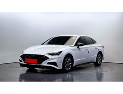 Автомобиль Hyundai SONATA 1.6 Turbo Premium Family 2020 год
