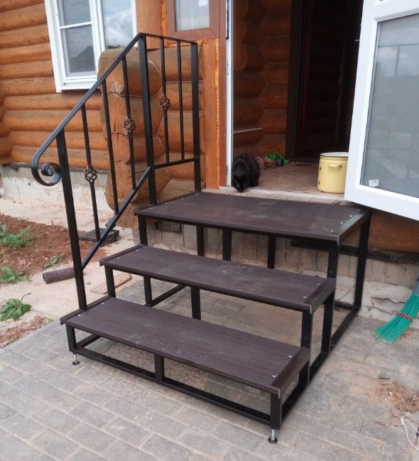 Лестница в частный дом.