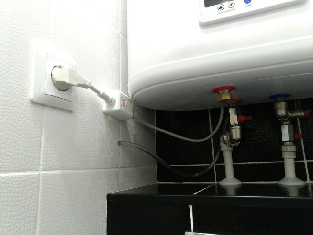 Монтаж и подключение водонагревателя.