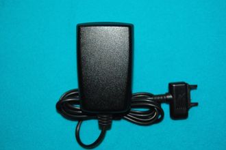 Сетевое зарядное устройство CST-60 для Sony Ericsson K750i Оригинал