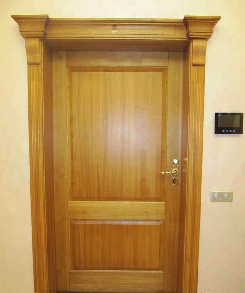 Между комнатные двери деревянные