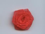 Капроновая роза алая, 3*3 см.