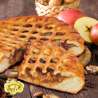 Пирог с яблоками, грецким орехом и изюмом, 1 кг