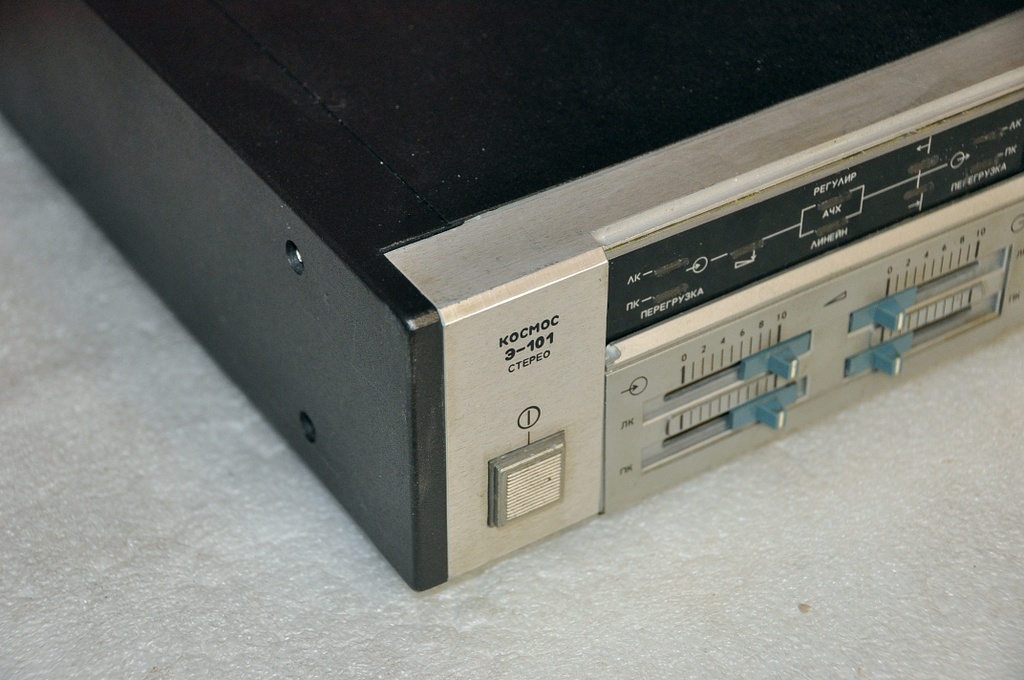 Предварительные усилители и эквалайзеры - Эквалайзер Космос Э-101С