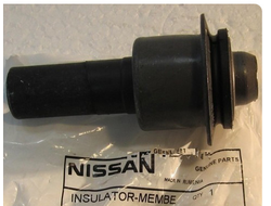Сайлентблок переднего подрамника оригинальный Nissan Qashqai J10 (задний)