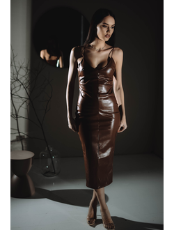 Коричневое кожаное платье на бретелях "Амаретто" напрокат Уфа