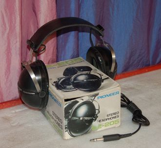 Pioneer SE-205