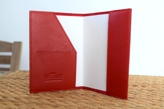 кожаная обложка на паспорт для мужчин красная