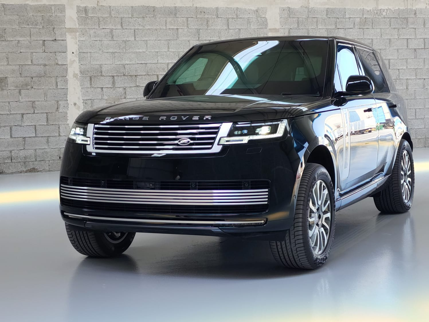 Luxury class discreetly armored LHD/RHD Range Rover L460 SWB/EWB SV Edition 4.4L TT V8 Petrol AWD in CEN BR4 &amp; BR6, 2025/26 YP.