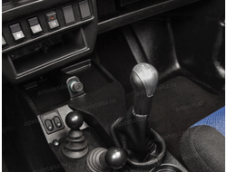 Дистанционный привод управления механизмом переключения передач автомобилей семейства LADA 4х4