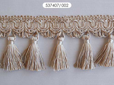 Арт.537407 . Бахрома, украшенная кистями и сутажем, 9 см