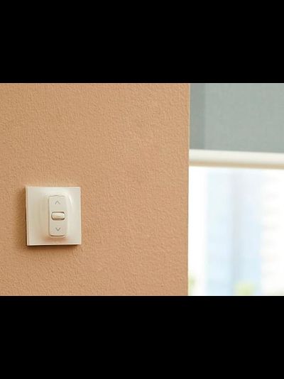 Электрокарниз с приводом Movelite 35 WT, с фазным управлением. Somfy, Франция