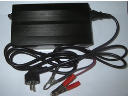 Зарядное устройство Prosolar RT10-120200 (12 В, 20 А)
