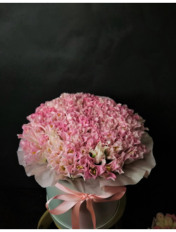 Букет из 99 тюльпанов, розовые тюльпаны, коробки с тюльпанами, тюльпаны поцелуй, цветы любимой