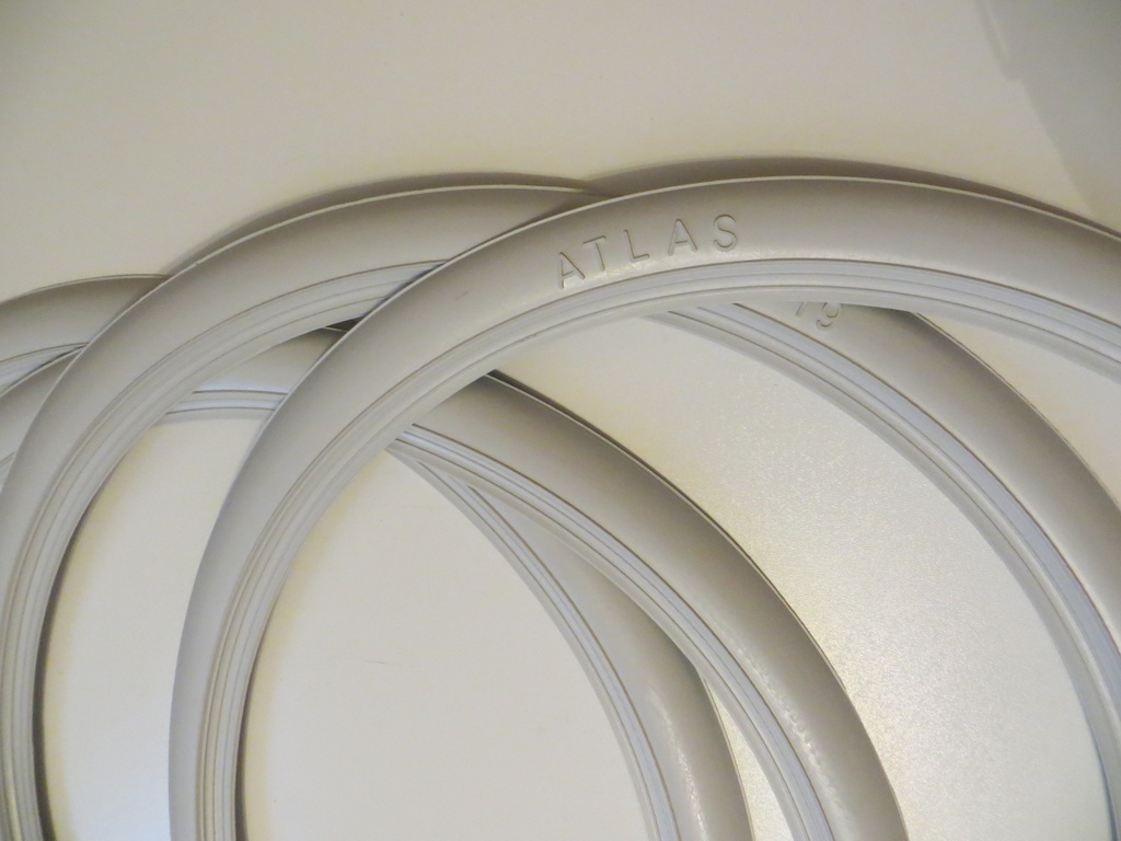 Иж-350, 49, 56 - Накладки на колеса, белые, иж-350, иж-49. иж-56.