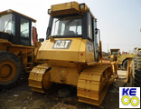 Стекло заднее закаленное CAT D6G2XL