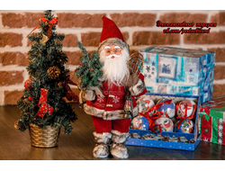 Модель № N4: Санта-Клаус с ёлкой и фонарём