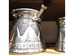 Турка для кофе (джезва) медная с чеканкой и гравировкой, цвет «серебро», маленькая, Турция