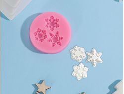 Молд силиконовый 5,5х5,5х0,8 см "Метелица"