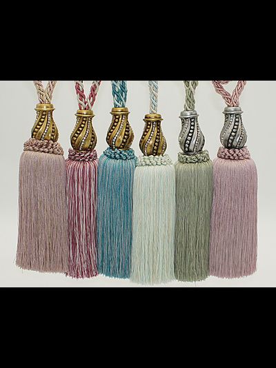 Арт. 2012-35 NEW. Кисти со стразами, длина 77-84 см.