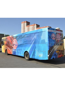 Реклама на бортах  автобусов в Новом Уренгое