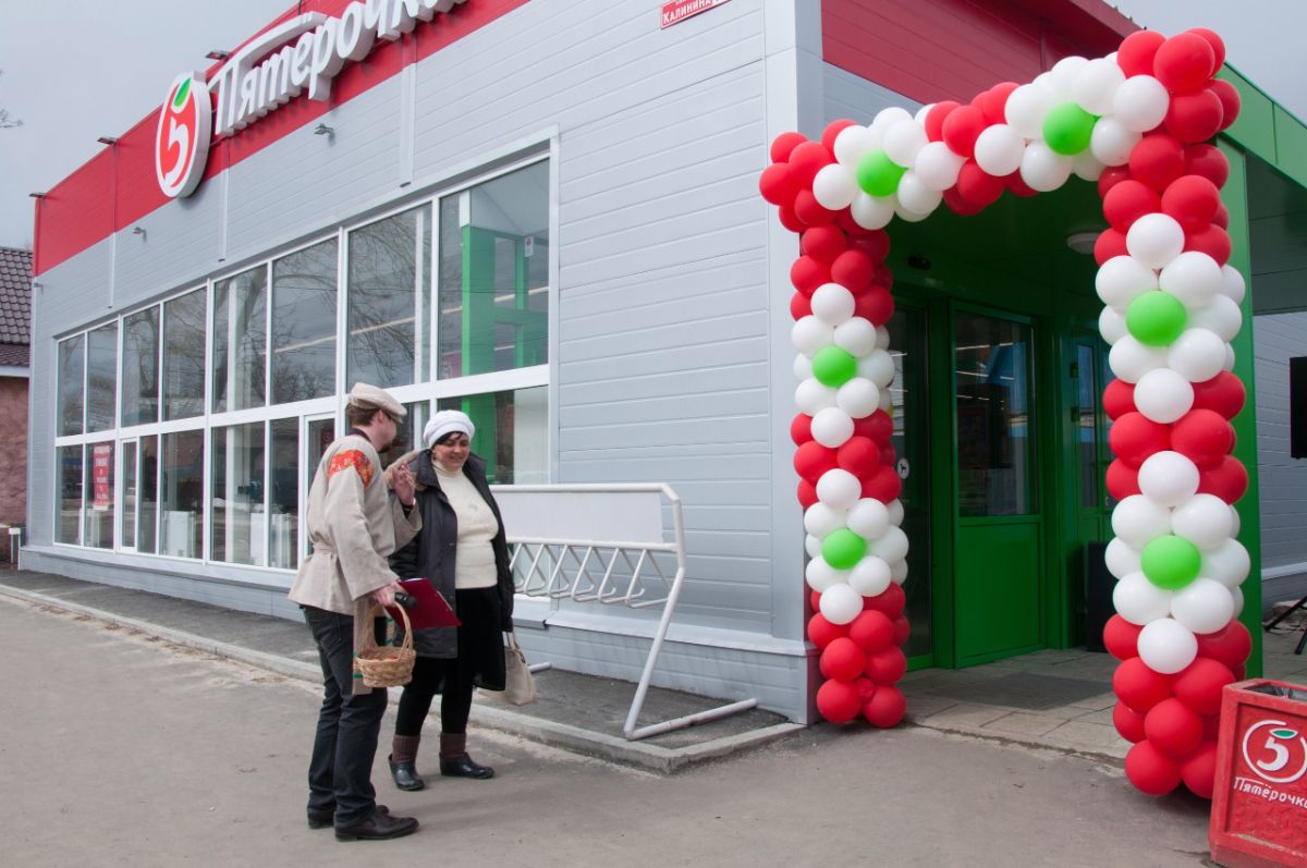 Праздничное открытие магазина событийный маркетинг event украшение воздушными шарами